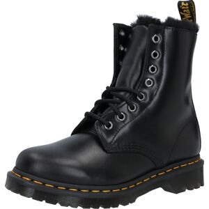 Dr. Martens Šněrovací kozačky 'Serena' černá